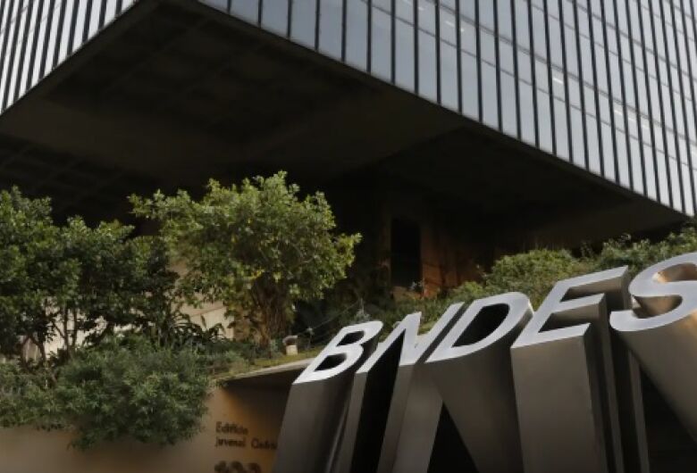BNDES divulga resultado do concurso com 150 vagas e salário de R$ 21,8 mil