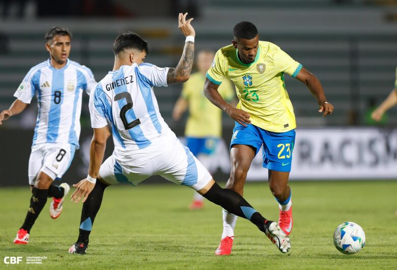 Depois de tomar de 6 da Argentina, Brasil tenta recuperação contra a Bolívia