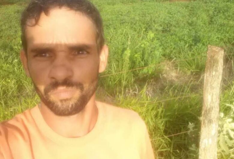 Homem morre atropelado na MS-450; motorista foge sem prestar socorro