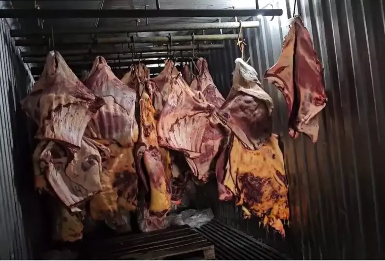 JUSTIÇA DECRETA PRISÃO DE SUSPEITOS POR VENDA DE CARNE ESTRAGADA