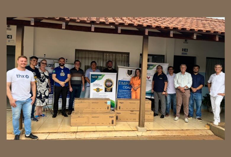 Rotary doa aparelhos de ar-condicionado para a APAE em Dourados