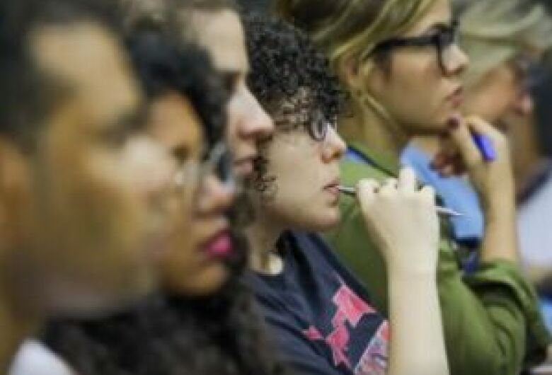 Concurso do MPU paga até R$ 13,9 mil; inscrições entram na reta final