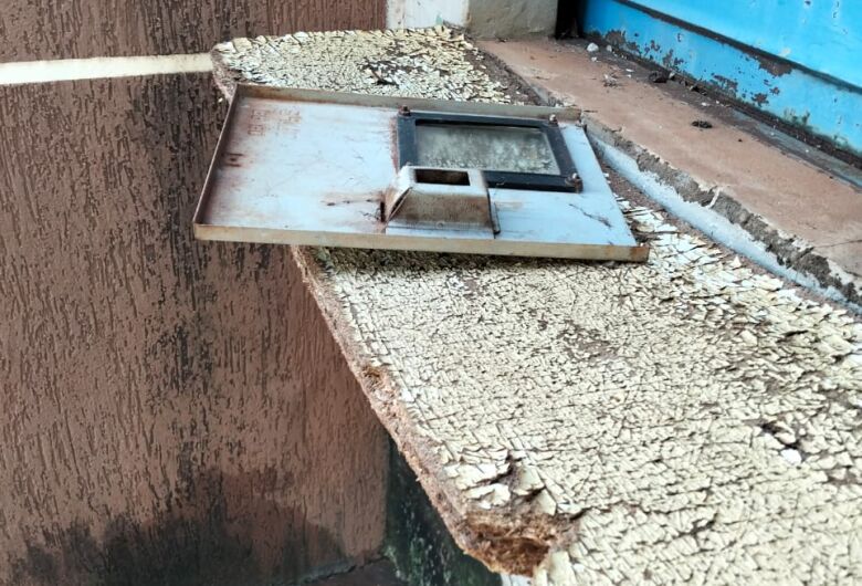 Idosa acorda sem energia e percebe que fiação da casa foi furtada