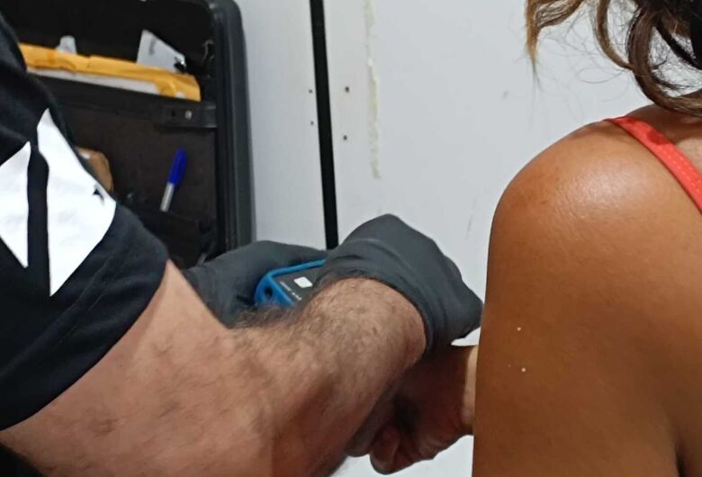 Mulher é presa após tentativa de furto de roupas em loja de Dourados