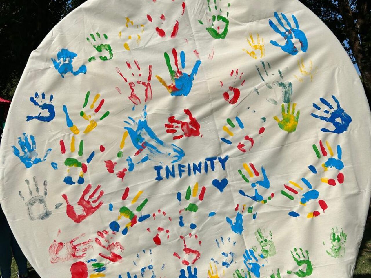 Espaço Infinity promove atividades educativas em homenagem ao Abril Azul