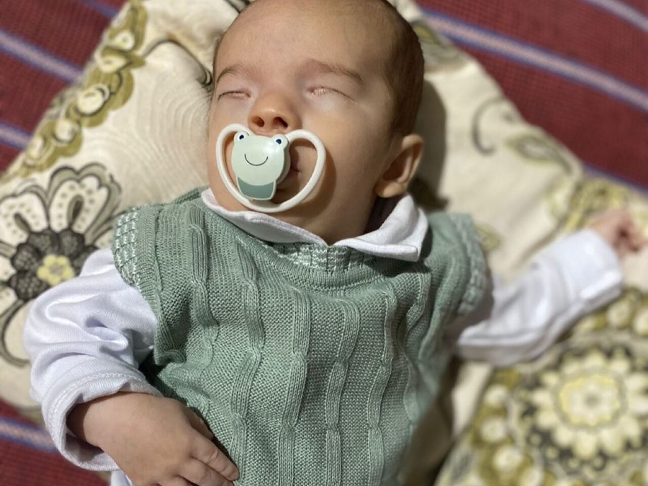 Anoftalmia bilateral: família busca ajuda para tratamento