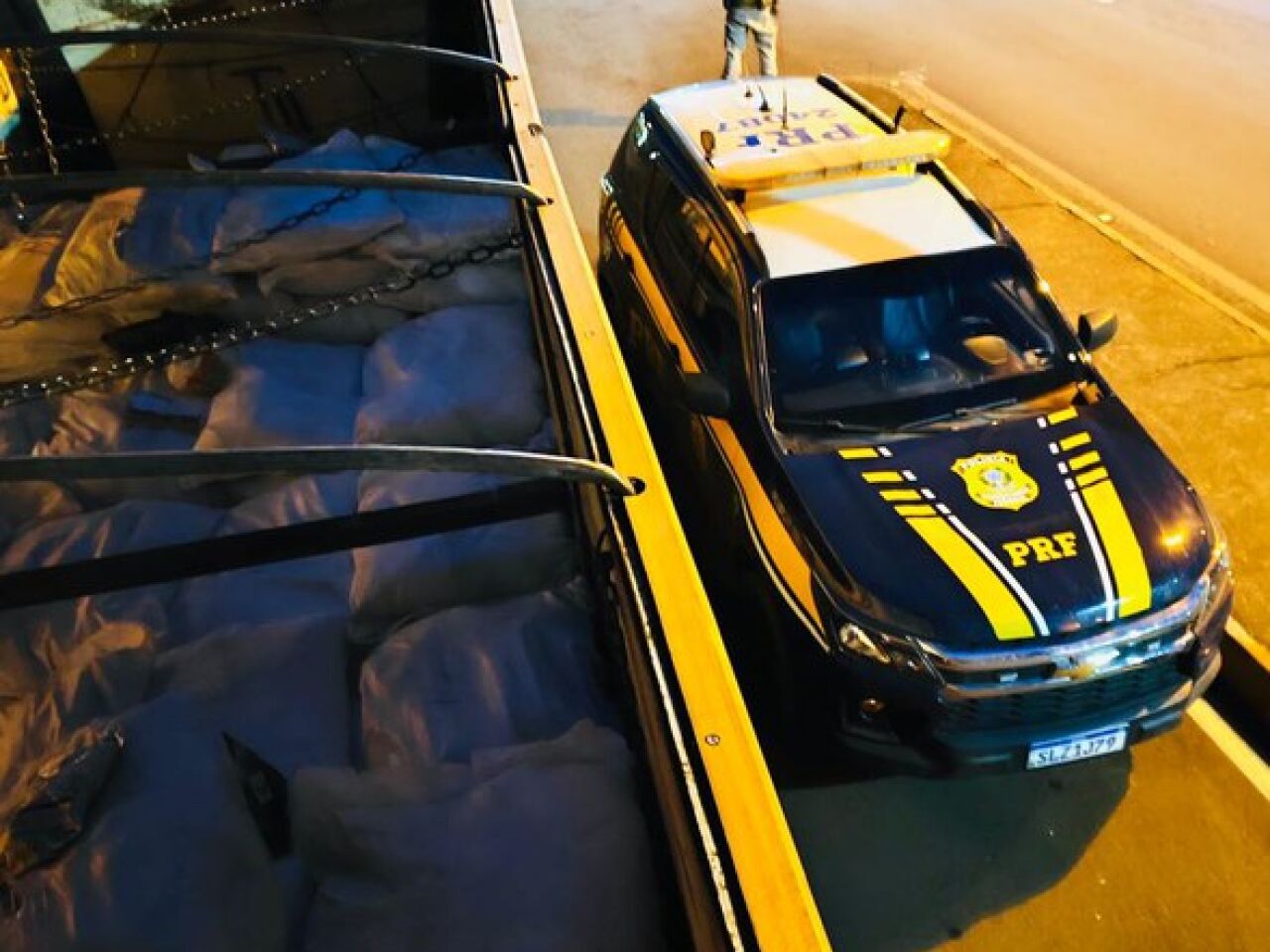 Apreensão de agrotóxicos: PRF apreende 9 toneladas em MS