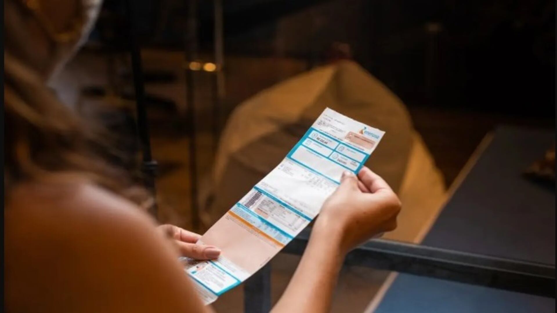 Fraude em contas de energia: leiturista recebia R$8 mil